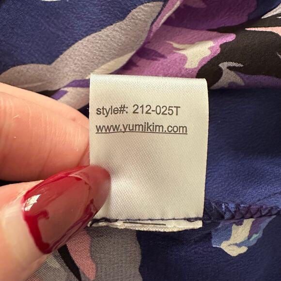 Yumi Kim navy blue floral silk 3/4 sleeve top size XS - Picture 8 of 13